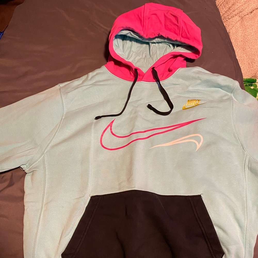 Great condition. No stains. Looks great with any sweatpants or jeans